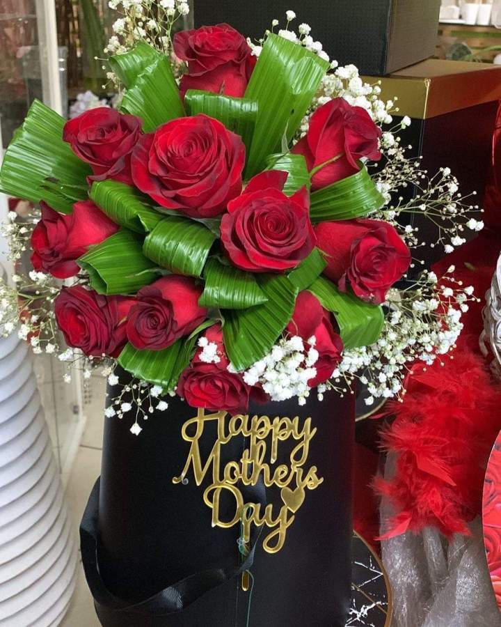 Vente fleurs fêtes des mères Saint-Denis